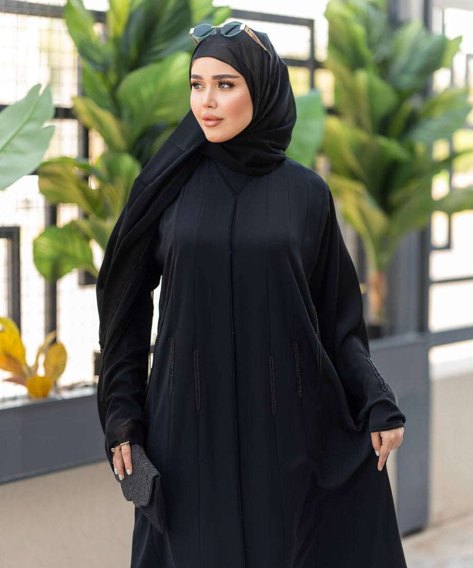 عباية اسود سادة مع الشيلا