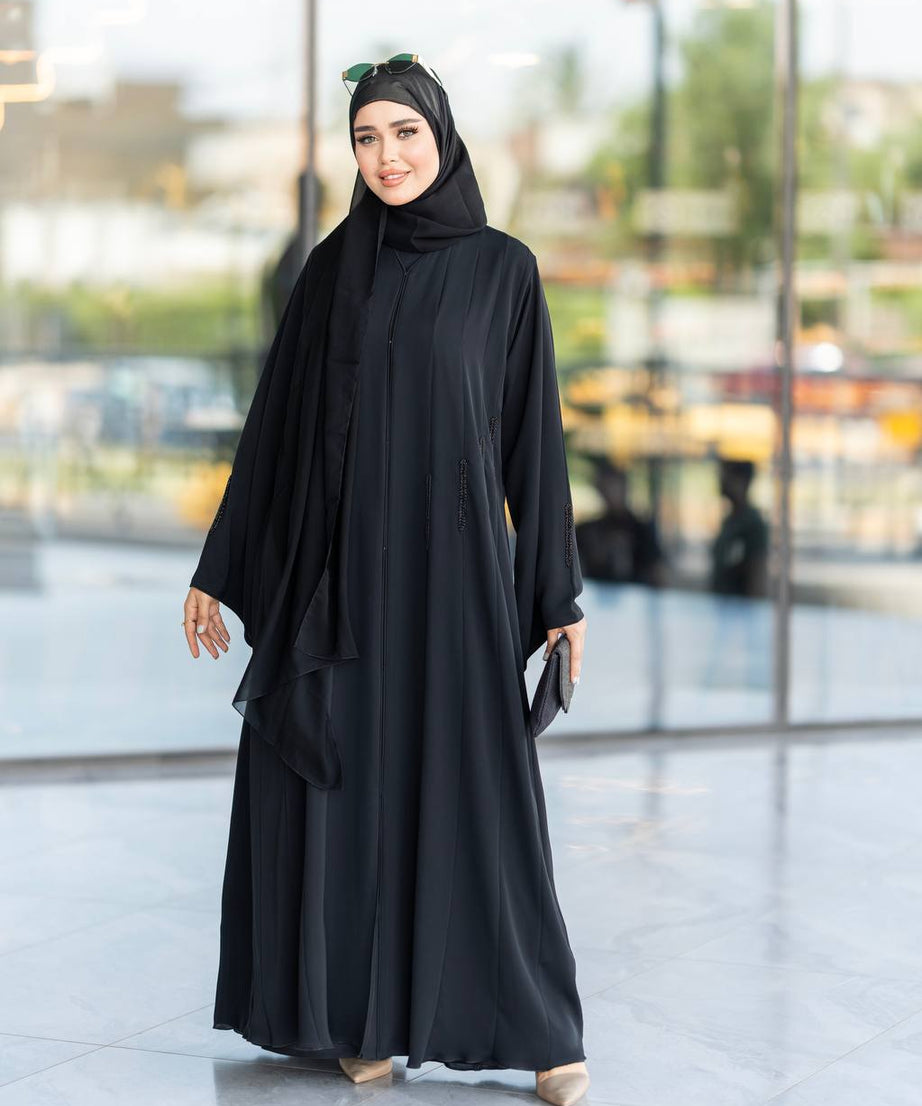 عباية اسود سادة مع الشيلا